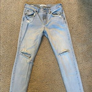 Light Washed Skinny Fit Jeans